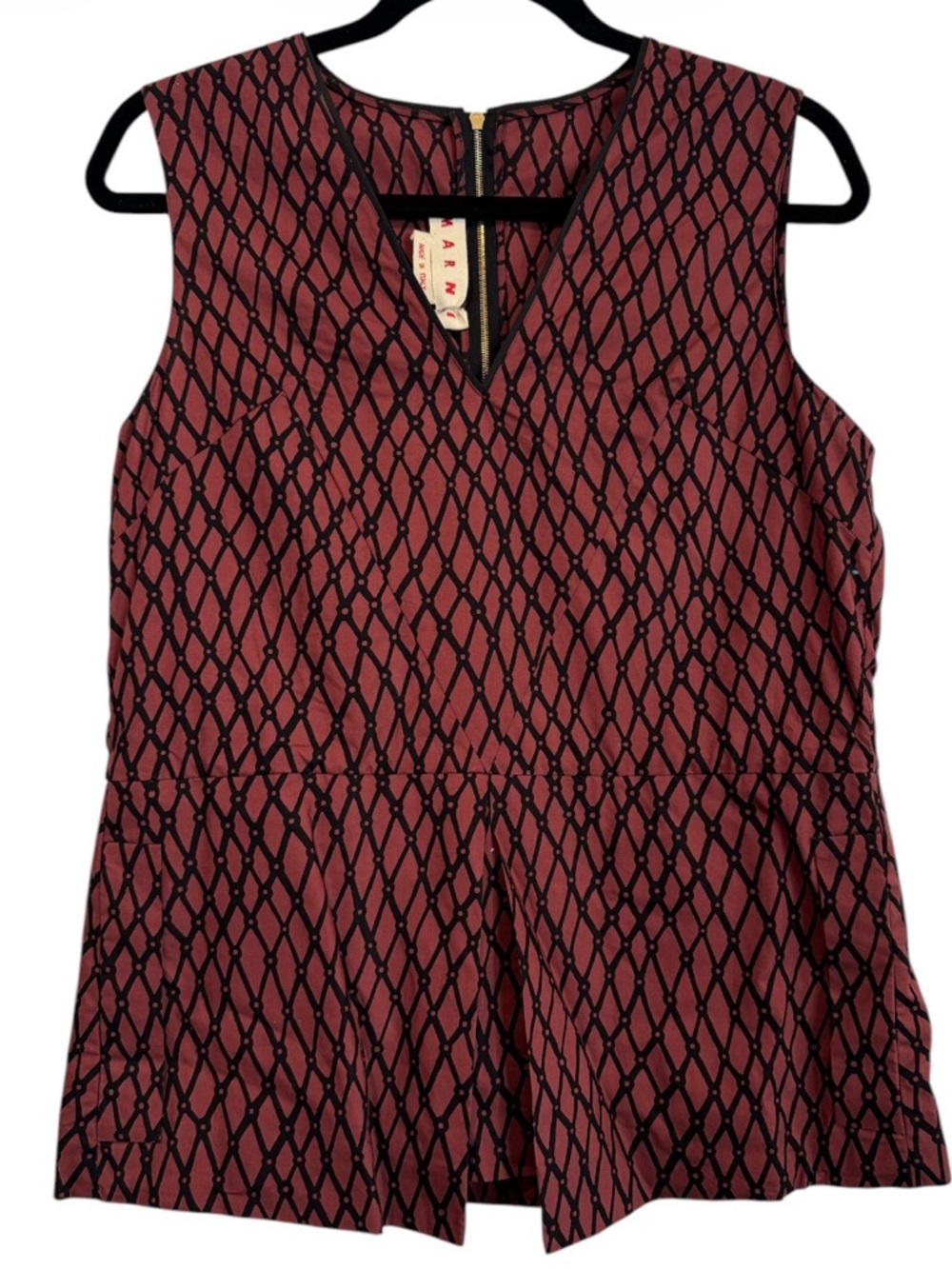 NWT Marni Sleeveless Burgundy Top with Black Geometric Pattern Size IT-44